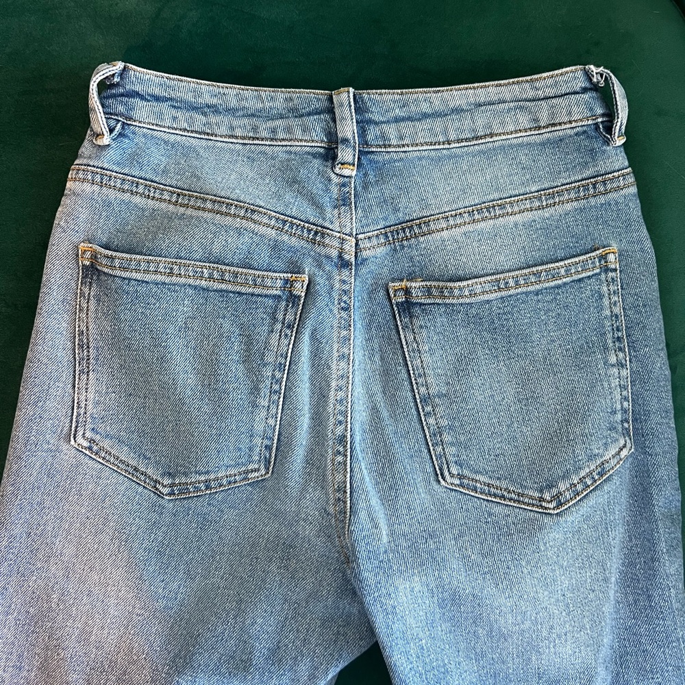 ASOS High Waisted Ripped Jeans - Picture 4 of 5